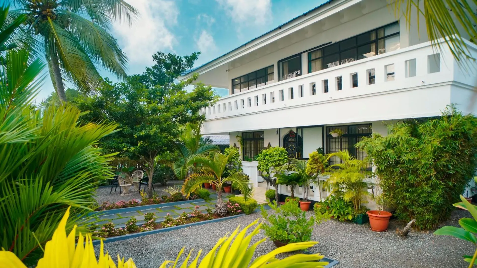 The Island House Homestay Kochi Villa